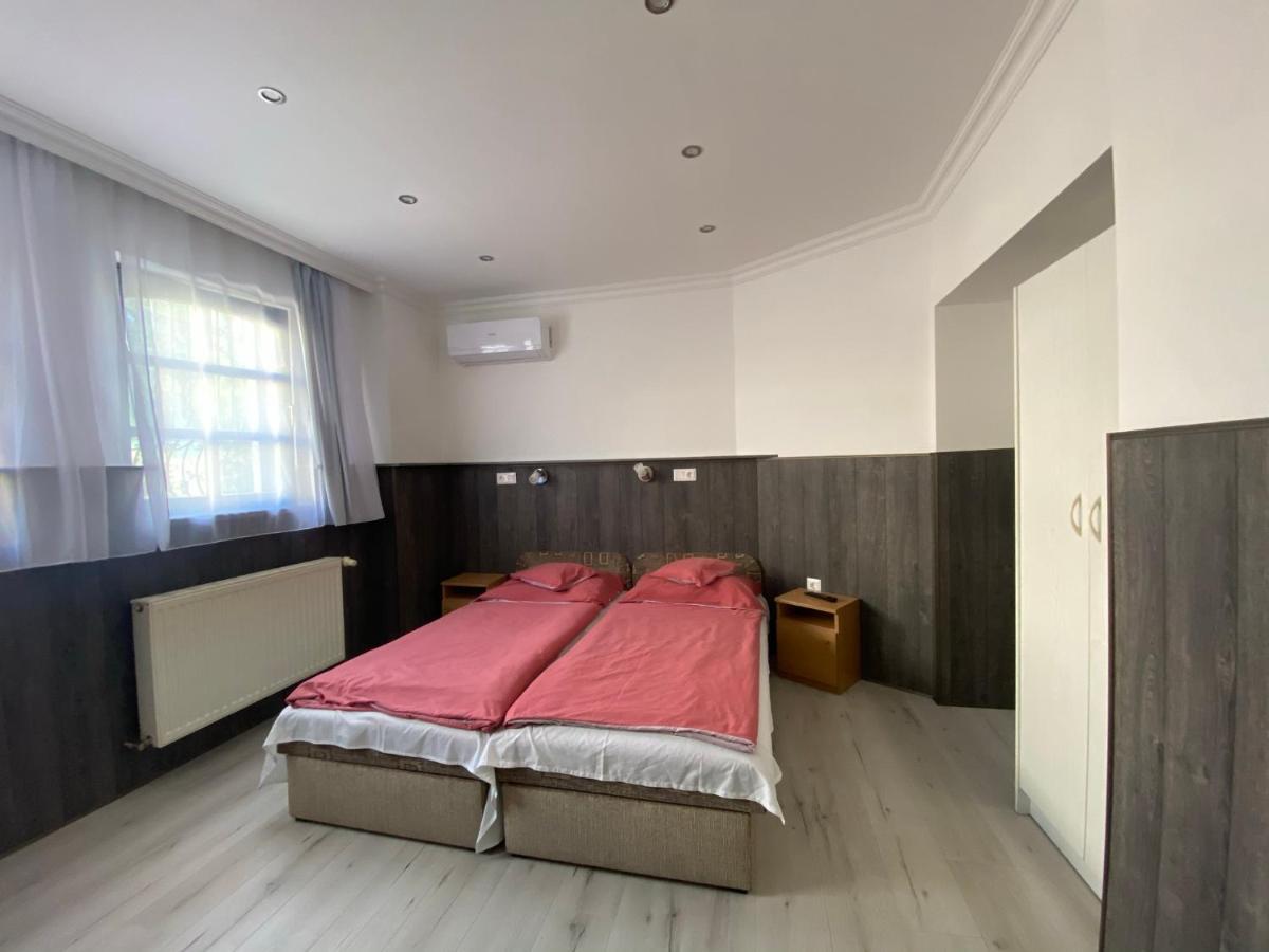Holiday Apartmanhaz بالاتونفوريد المظهر الخارجي الصورة